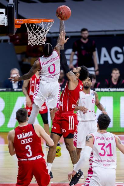 2025/26赛季英超:伊萨克重伤赛季报销,1.45亿的转会到底值不值(英超2025/26:伊萨克重伤提前报销,1.45亿引援是否物有所值?)